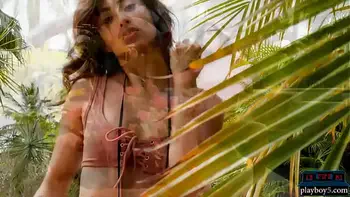 Stunning latina teen from Costa Rica Katherinne Sofia gets naked outdoor