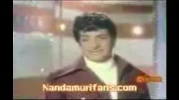 YouTube - Aanati hryudayala ananda geetham idhele