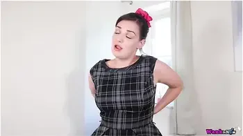 Pretty Dolly Helps Out An Auditionee To Wank With Confidence