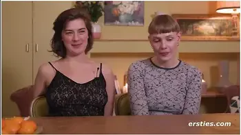 Intensive Strap-on-action Im Doggystyle Mit Emma K Und Amanita