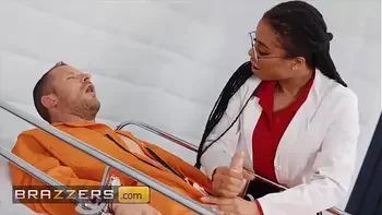 Pretty Gorgeous Babe (Kira Noir) Loves Being A Doctor And Loves Fucking Her Patient - Brazzers