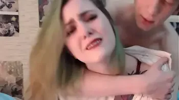 Doggyfuck facing the cam