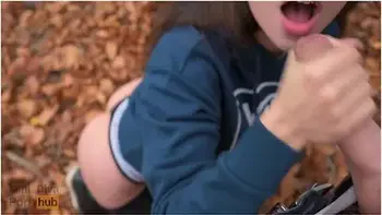 Quickie Risky Blowjob In National Park - Mini Diva