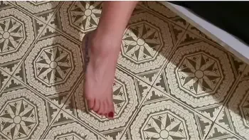 Maryjane E Sabrina Ice Si Divertono Tra Loro Mentre I Fidanzati Si Ubriacano