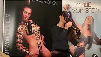 A Purple & Gold Latexbody By The Latex Designer Demask!