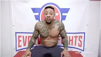 Kaylee Lang And Eddie Jaye - Vs Eddie Sure Knows How To Deliver That Bbc!