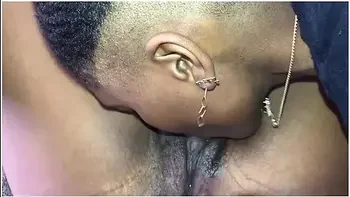 Lesbian Pussy Eating
