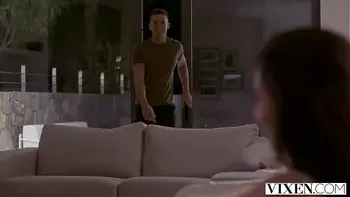 VIXEN Gorgeous model knows what she wants & takes control