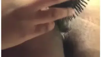 Cumming On A Hair Brush