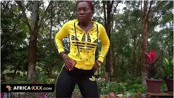 The Policewoman Is Looking For Pleasure