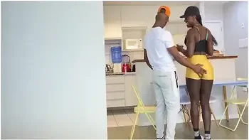 Jefao Foi Apresentado Um Amigo Pra Sua Prima Fernanda Chocolatte , E Acabou Fodendo Ela Escondido Da Karen Oliver 14 Min