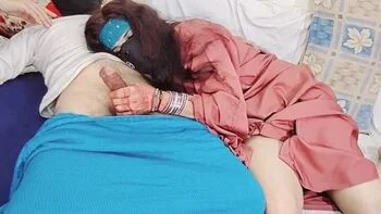 South African Muslim Couple Anal Fuck - Hijab Girl Takes Big Dick in Cowgirl Position