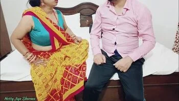 Stepmom Hardcore Fucks 18 Year Old Virgin Boy - Hotty Jiya Sharmaa Indian Homemade Sex