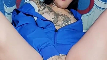 Virgin Masturbates For The First Time