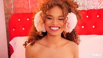 Cecilia Lions Clip By Cherry Pimps