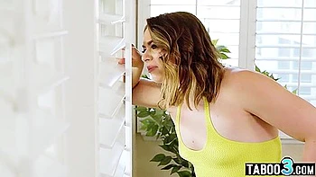 Big Beautiful Women Ebony Eats A Lesbian Strangers Vagina With Sophia Burns And Ashlyn Peaks