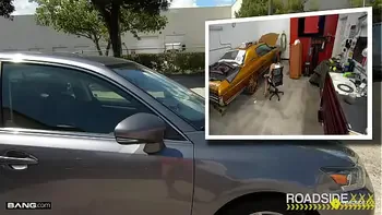 Roadside - Hot Thick Latina Fucks Car Mechanic For Discount