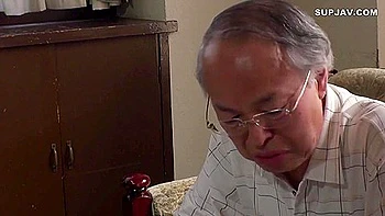 Em Mai Duoc May Ong Gia Buoi Gan Dit Cho Te Het Lon Ban Tinh Khap Nguoi Truoc Khi Ve Voi Chong