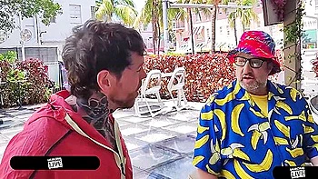 Watches Willow Ryder & Vianne Desilva Kinky Ass Licking Threesome