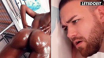 Ebony Babe Dirty Interracial Fuck With Stranger