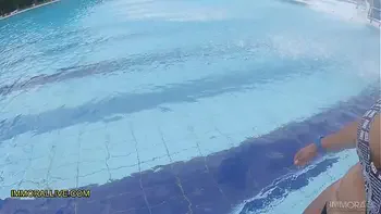 GORGEOUS THICK BABE from VENEZULA with AMAZING CURVES MEETS DAD & HIS BOY at FAMOUS BUDAPEST BATHS