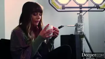 Deeper. Naomi & Ashley have intense threesome at photoshoot