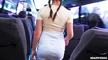 Lexi Victoria, Kai Jaxon Cheating Boyfriend Gets Bus