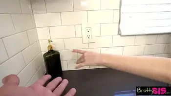 To Step SisSo you take a lot of nudes?! I have to send these to myself S16:E11