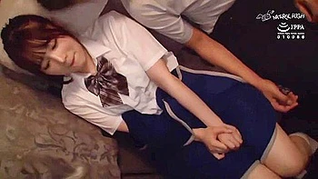 667] A Woman Who Cums Silently On A Night Bus Loses Reason To The Pleasure And Can Not Refuse Orgasm Student 18+ Girls Sp Carefully Selected 10 People 2 Discs Omnibus Edition 13