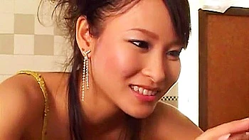 Incredible Japanese model Nurie Mika in Amazing Showers JAV clip