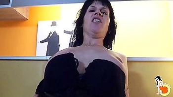 Sexy Skinny Milf Fucked In The Ass