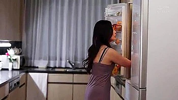 Roe402 Momoko Isshiki