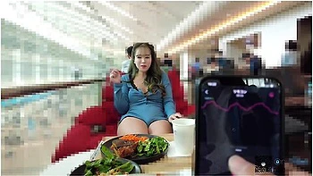 Remote Vibe Teasing Walk! Pussy Juice Gushing, Creampie Climax