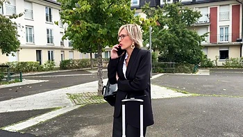 For Lexie, any experience is worth taking! - Jacquie et Michel TV