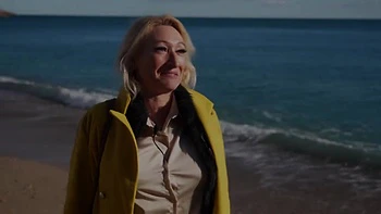 Oney, 23, a very cerebral young woman from Aix... - Jacquie et Michel TV