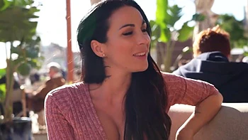 Jess shares her good plans for getting fucked by a guy with a big cock! - Jacquie et Michel TV