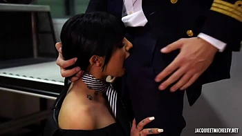 Wild awakening for Anna - Jacquie et Michel TV