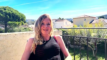 Victoria, from dominant to submissive - Jacquie et Michel TV