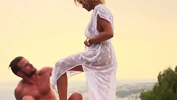 Eva, very wet games... - Jacquie et Michel TV