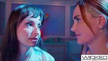 Lexi Luna Finally Gets To Lick Pussy As In Her Dreams