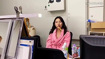 Happy Stepmother In Law Having Fun With Next Door Younger Male College All Time When Beloved Husband Go Work All Day C6e0m1dmr