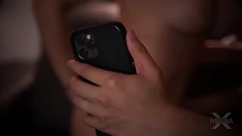 Julia Robbie - Heres The Story! - Julia S