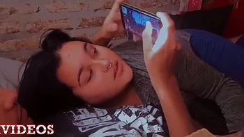 Best Friend Alison Gonzalez Blowjob Game - Latina Teen Sucks Cock While Playing Free Fire