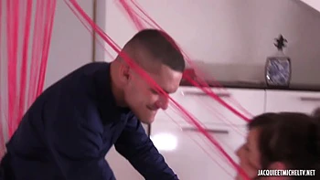 Yenifer, 24, hits the screen! - Jacquie et Michel TV