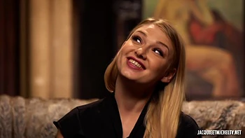 Anastasia is not mistaken about her target... - Jacquie et Michel TV