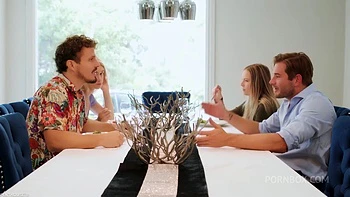 Khloe Kingsley Debuts With a Hairy Bush