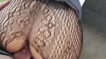 kawai se donne a un mec en levrette