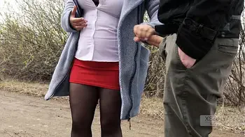 I pull out my dick in a public park, an unfamiliar saw my dick and became interested! I shot a video on a hidden camera. XSanyAny