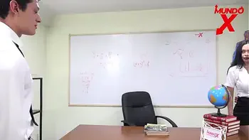 She is the new teacher and he does not miss the opportunity to fuck her hard MUNDOXXX.COM