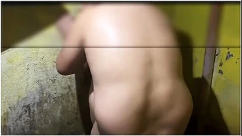 Pinasok Ako Sa Banyo At Kinantot Ng Malibug Na Boardmate